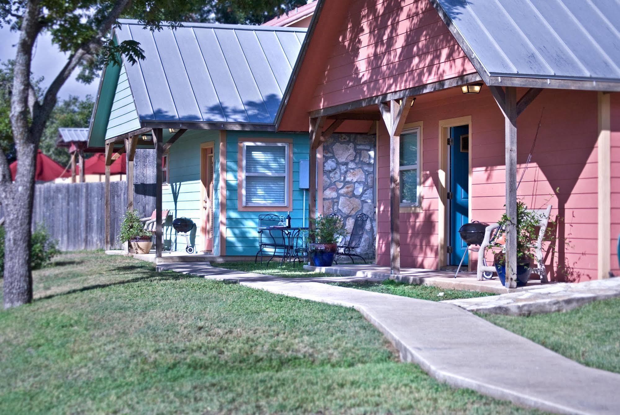 Blanco Riverside Cottages Extérieur photo